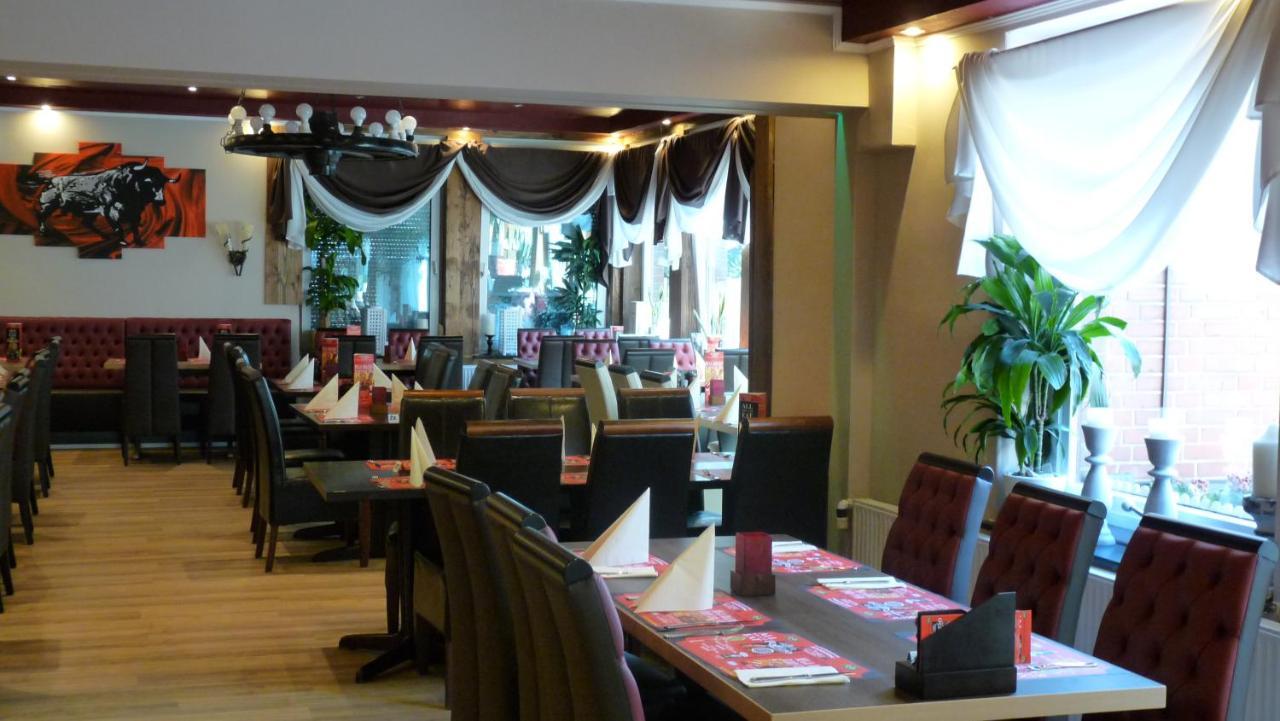 Hotel Rodizio Ug ウォルフスブルク エクステリア 写真