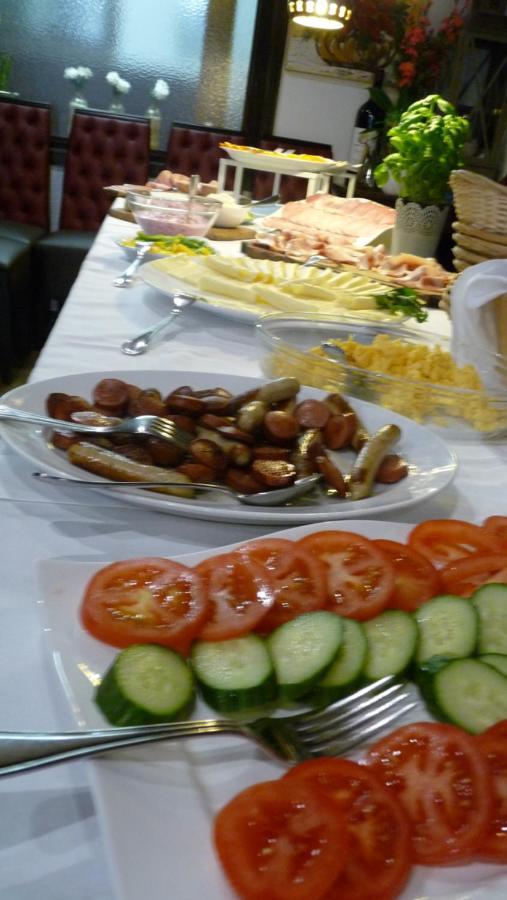 Hotel Rodizio Ug ウォルフスブルク エクステリア 写真